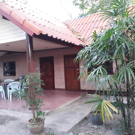 Hans Strand Bungalows 란타섬 외부 사진