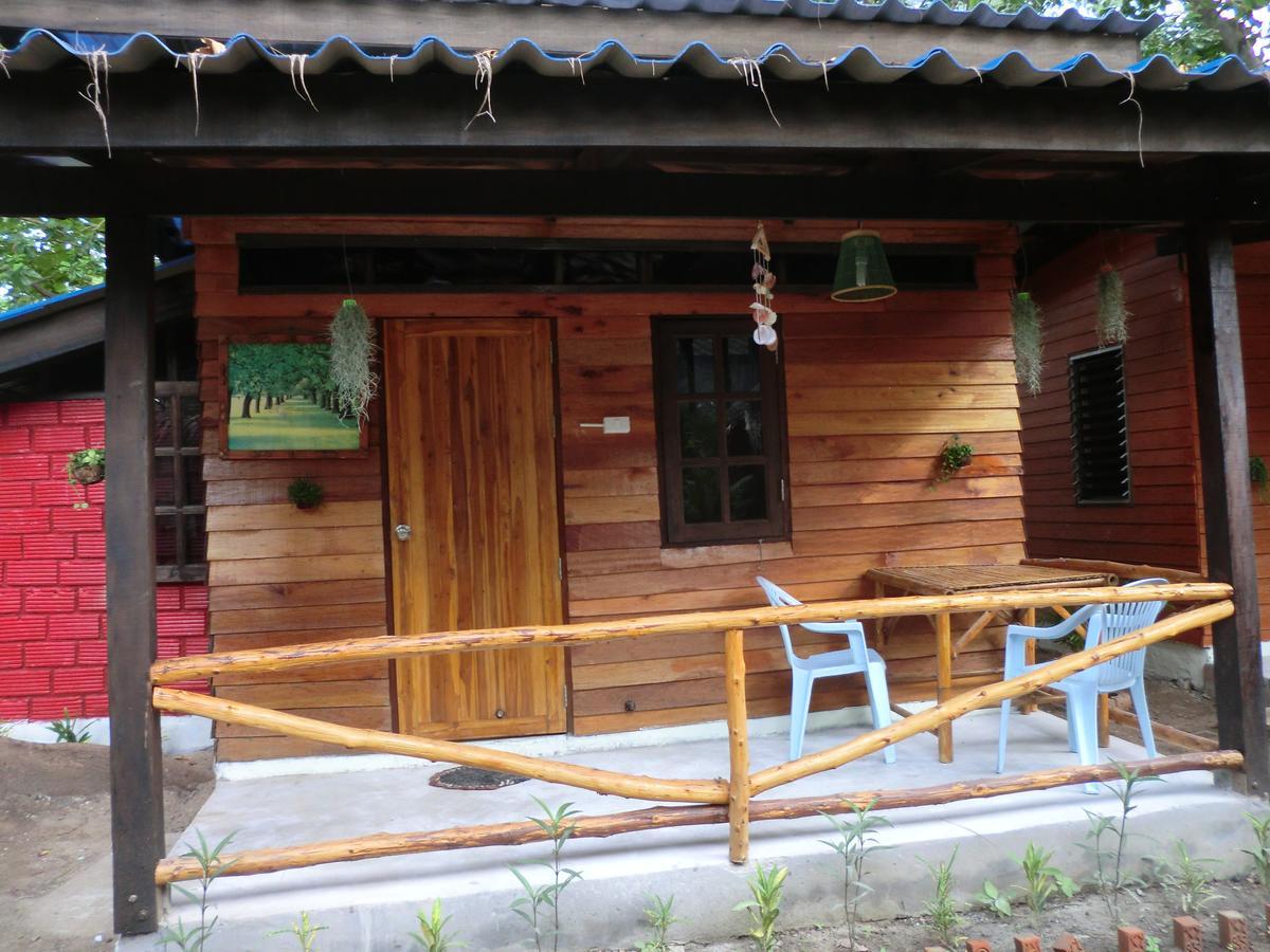 Hans Strand Bungalows 란타섬 외부 사진